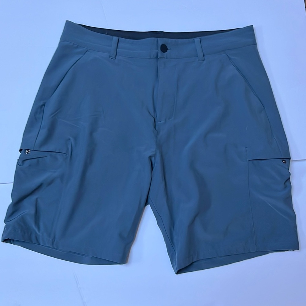 32° cool lightweight shorts